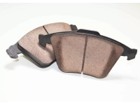 The pads compound is a semi metallic and ceramic mix to givec excellent feedback under braking in your Speed3