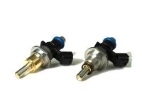 The  upgraded injector seal compared to the stock seal