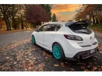 Seven hard-mounting points ensure no flex or movement