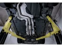 Polished 4.4” (112mm) diameter exhaust tips fill the bumper cutouts for a clean look.