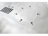 Retain quick access to the oil drain and filter with the integrated oil cover in the CS skid tray.